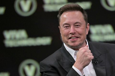 Elon Musk kaus áður ávallt Demókrata en hefur á síðustu árum byrjað að hallast meira …