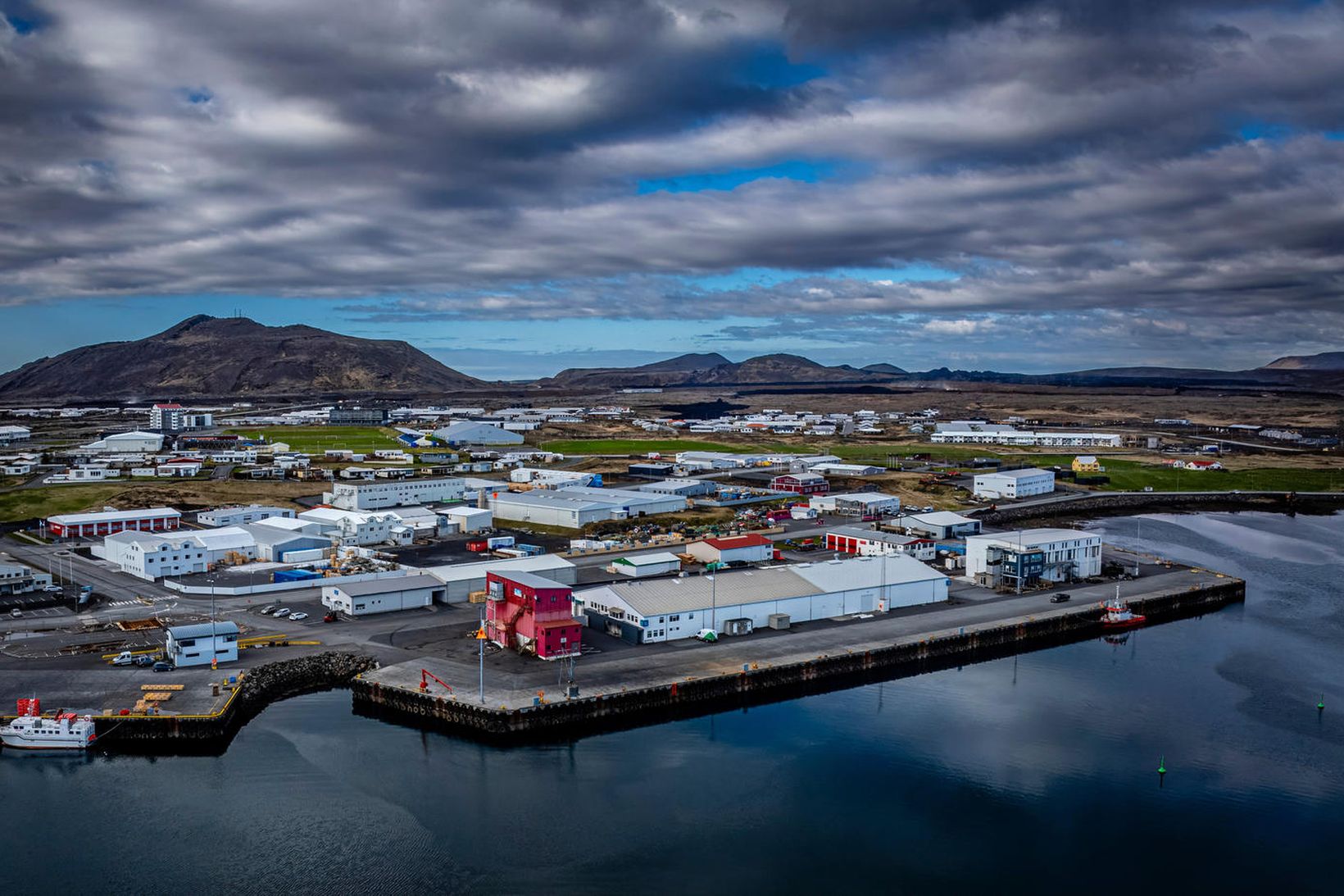 Grindavíkurbær mun greiða 30 milljónir en ríkið 440 milljónir.