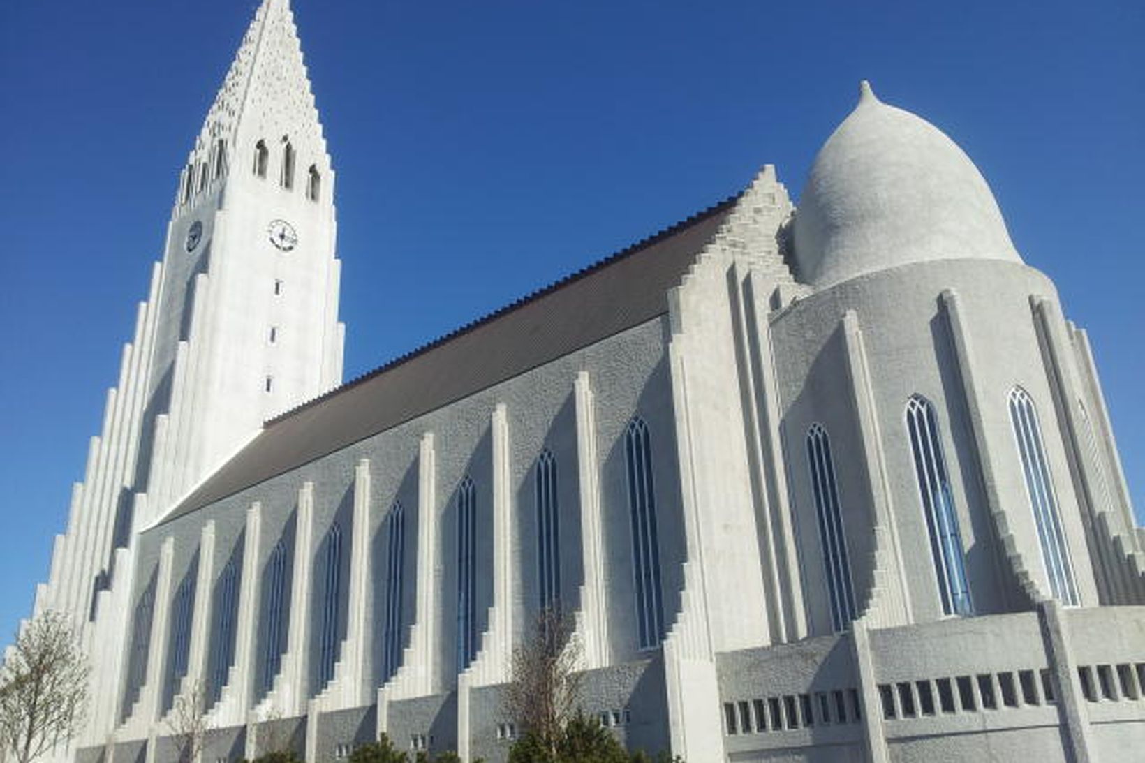 Hallgrímskirkja er ein þekktasta kirkja Íslendinga.