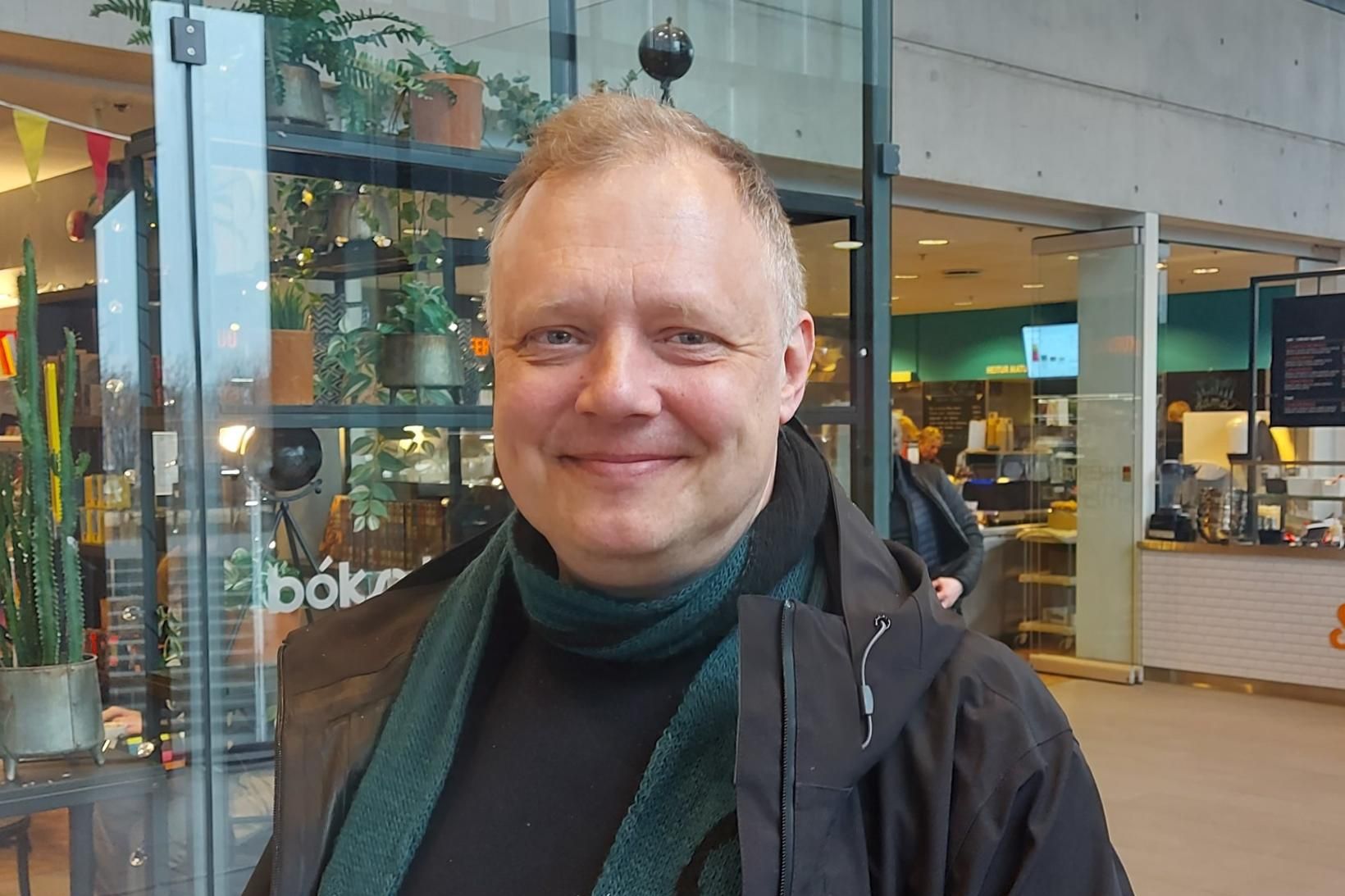 Áki Guðni Karlsson, stundakennari og doktorsnemi í þjóðfræði, var verkefnastjóri …