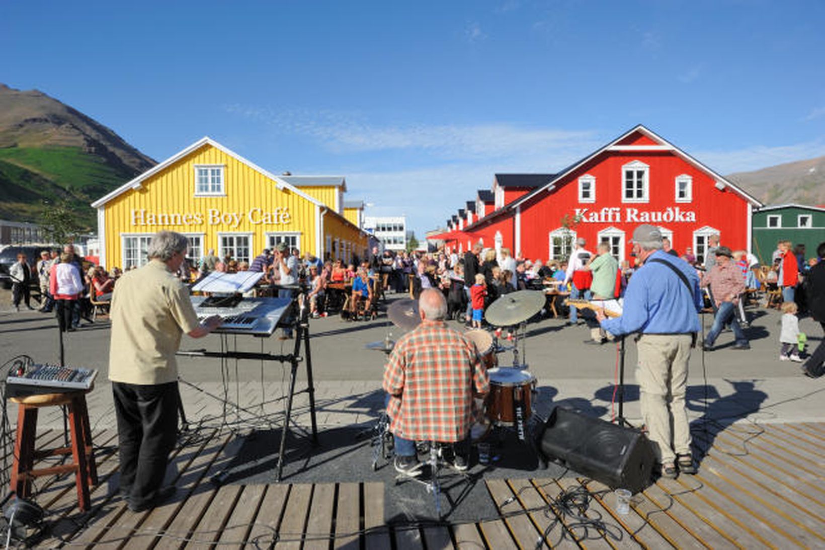 Síldarævintýrið er haldið að þessu sinni í þrítugasta sinn þó …