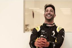Ricciardo í Renaultgallanum með vörumerki sitt, brosið stóra.