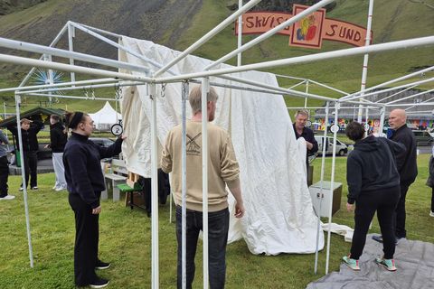 Vestmannaeyingar eru í óðaönn að leggja lokahönd á undirbúning fyrir Þjóðhátíð.