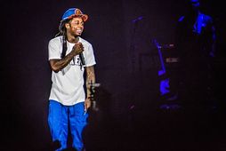 Lil Wayne gerði allt vitlaust á tónleikum sínum eftir að hann mætti þremur tímum of …