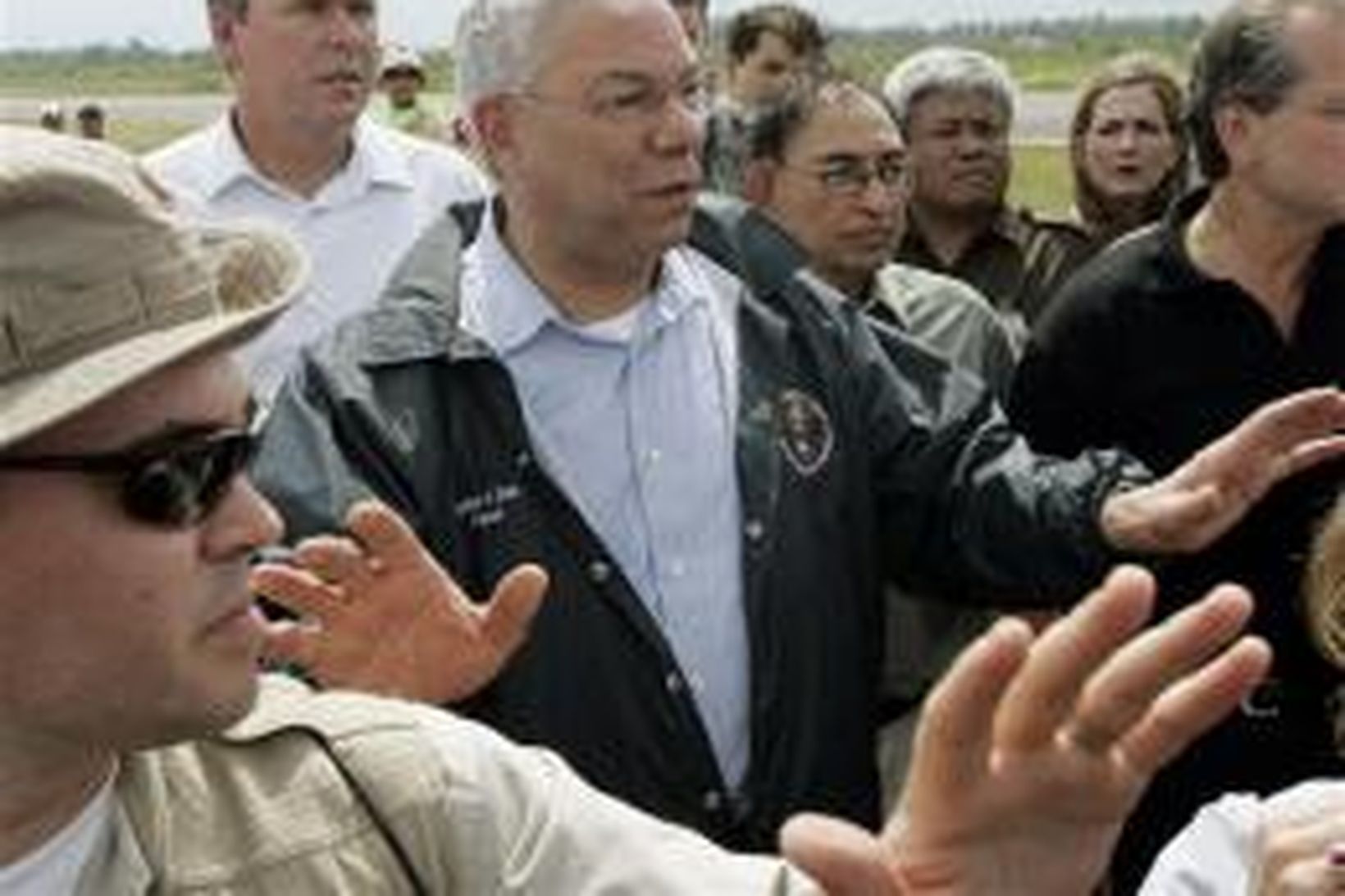 Colin Powell og Jeb Bush, ríkisstjóri í Flórída, í Banda …