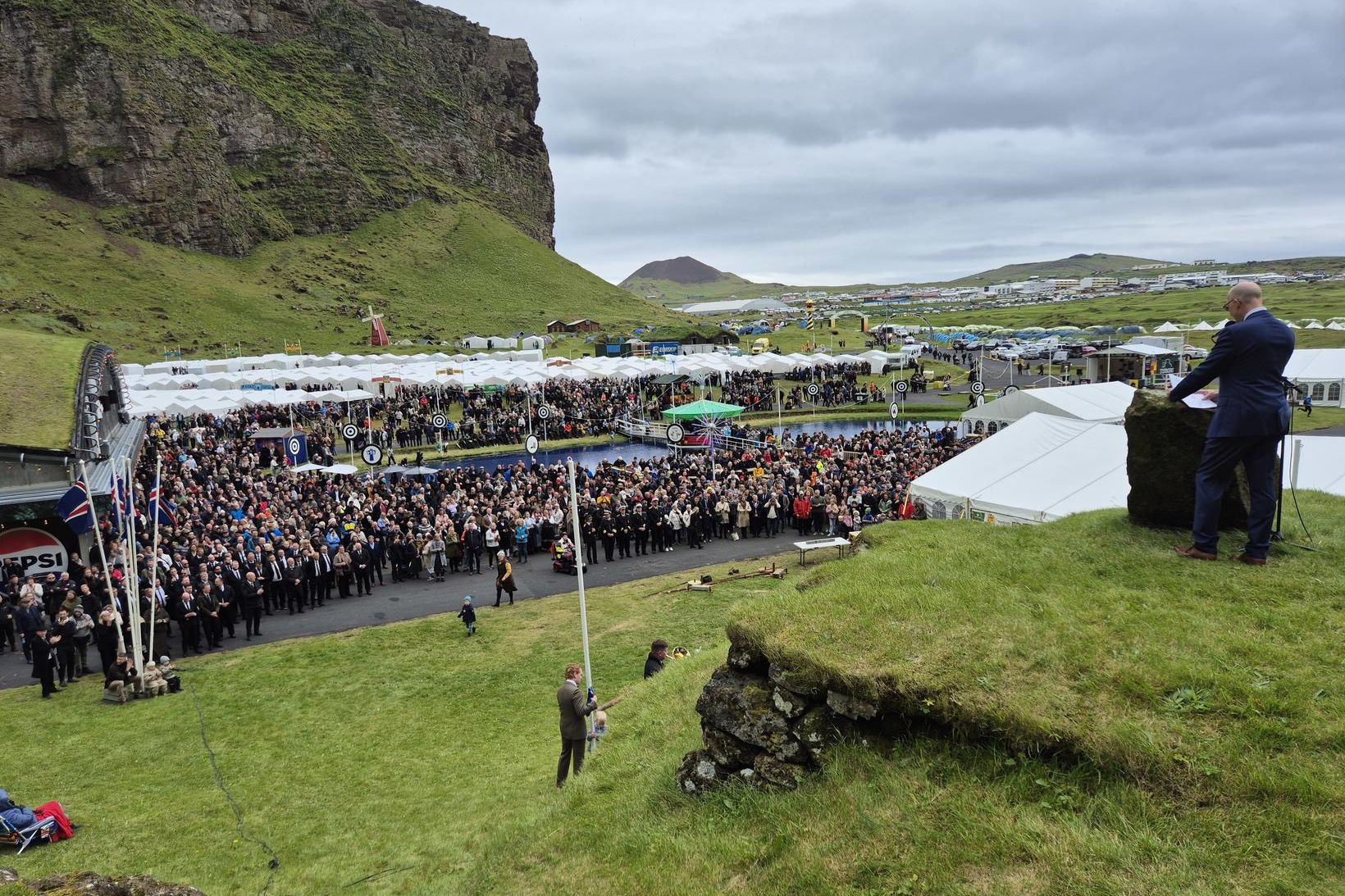 Setning Þjóðhátíðar var í gær og segir formaður Þjóðhátíðarnefndar dagskrána …
