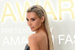 Kim Kardashian aðstoðaði fjölda kvenna á skilorði á mæðradaginn.