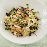 Guðdómlegt tagliatelle með hvítlauks- og parmesansósu, kjúklingi og sprettum