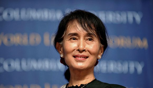 Réttarhöld yfir Aung San Suu Kyi hafin 