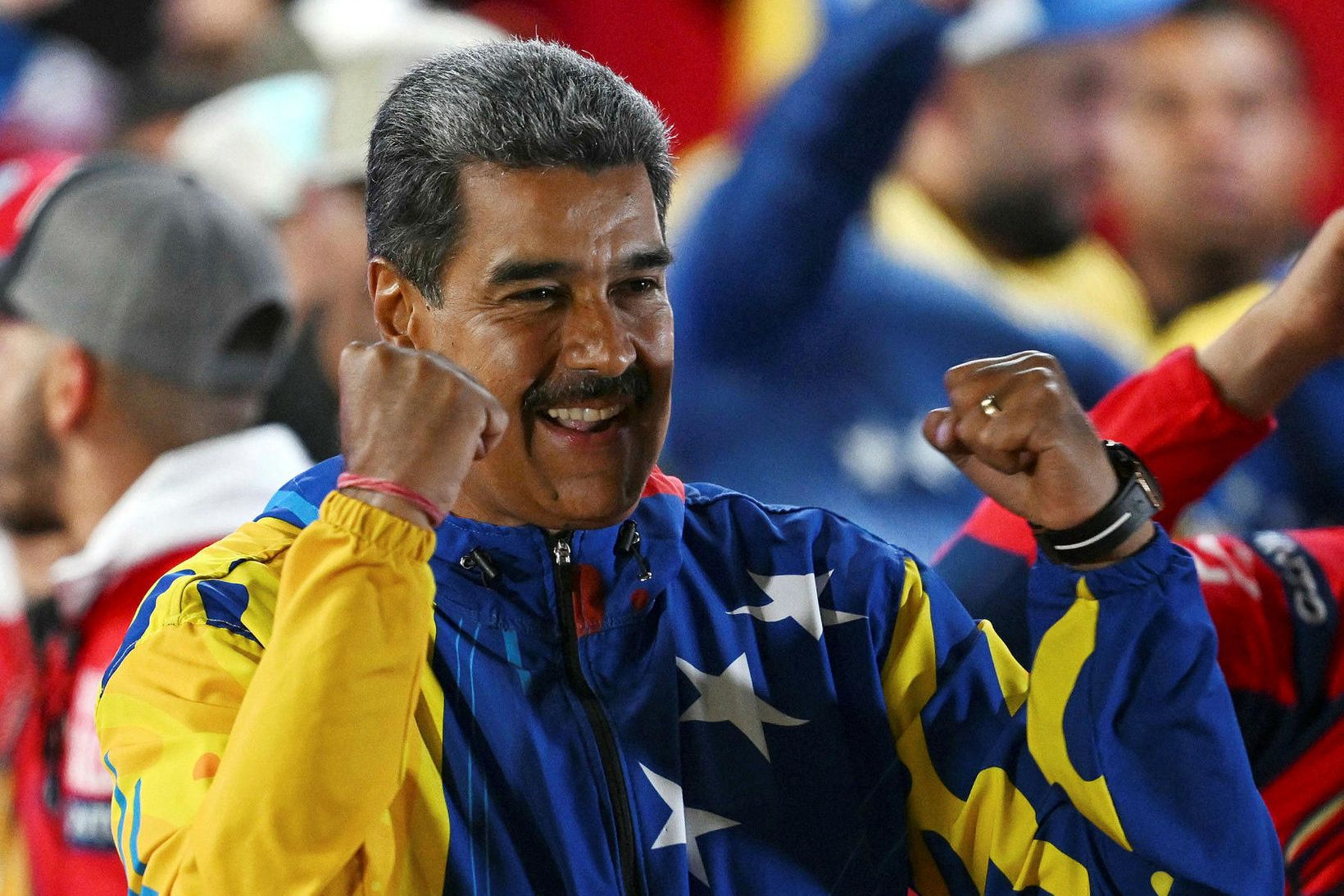 Maduro segist hafa fengið flest atkvæði.