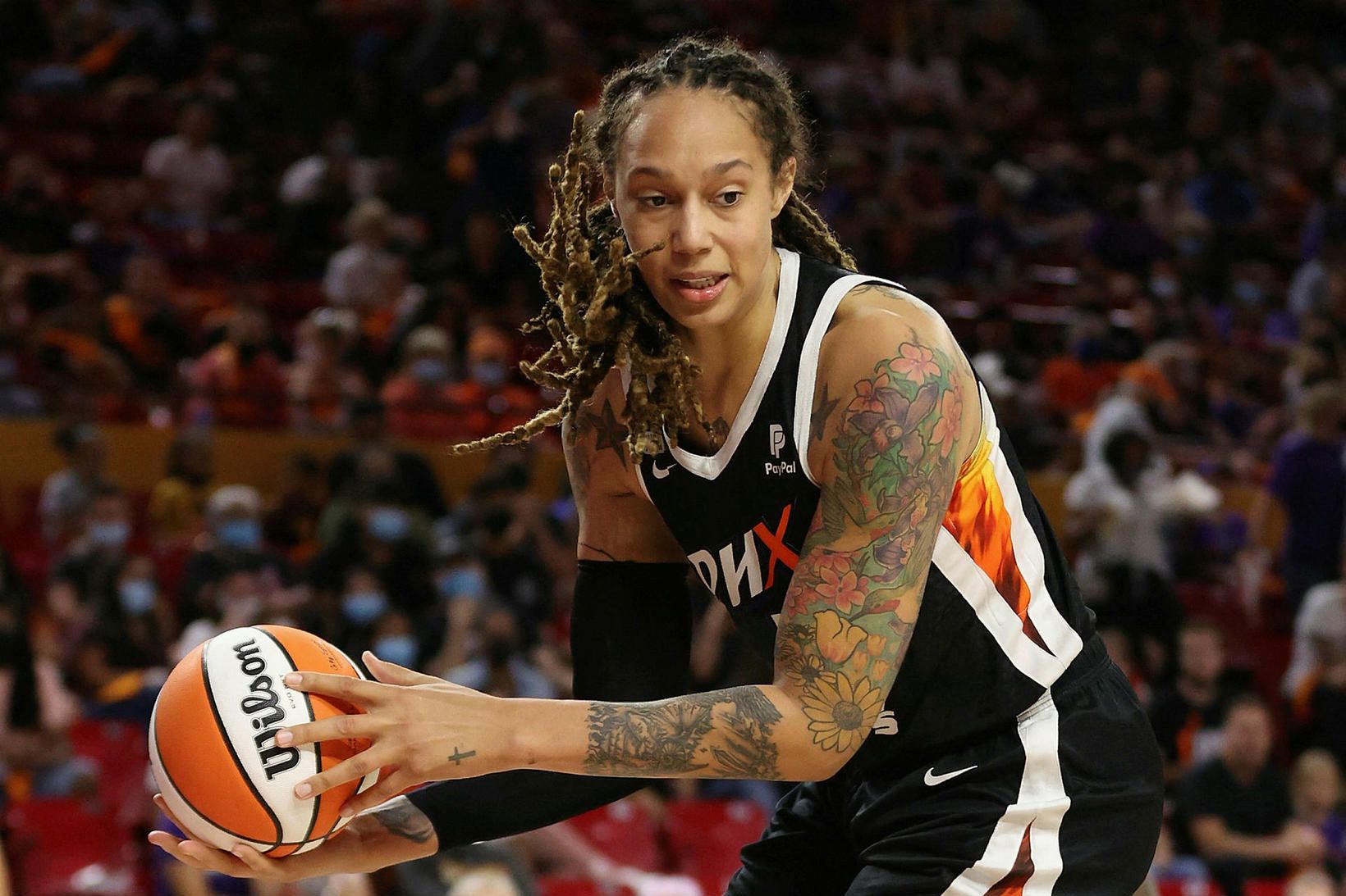 Brittney Griner í leik með Phoenix Mercury, liði hennar í …