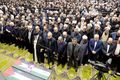 Teheran Khamenei æðstiklerkur leiddi bænastund yfir kistum hinna föllnu.