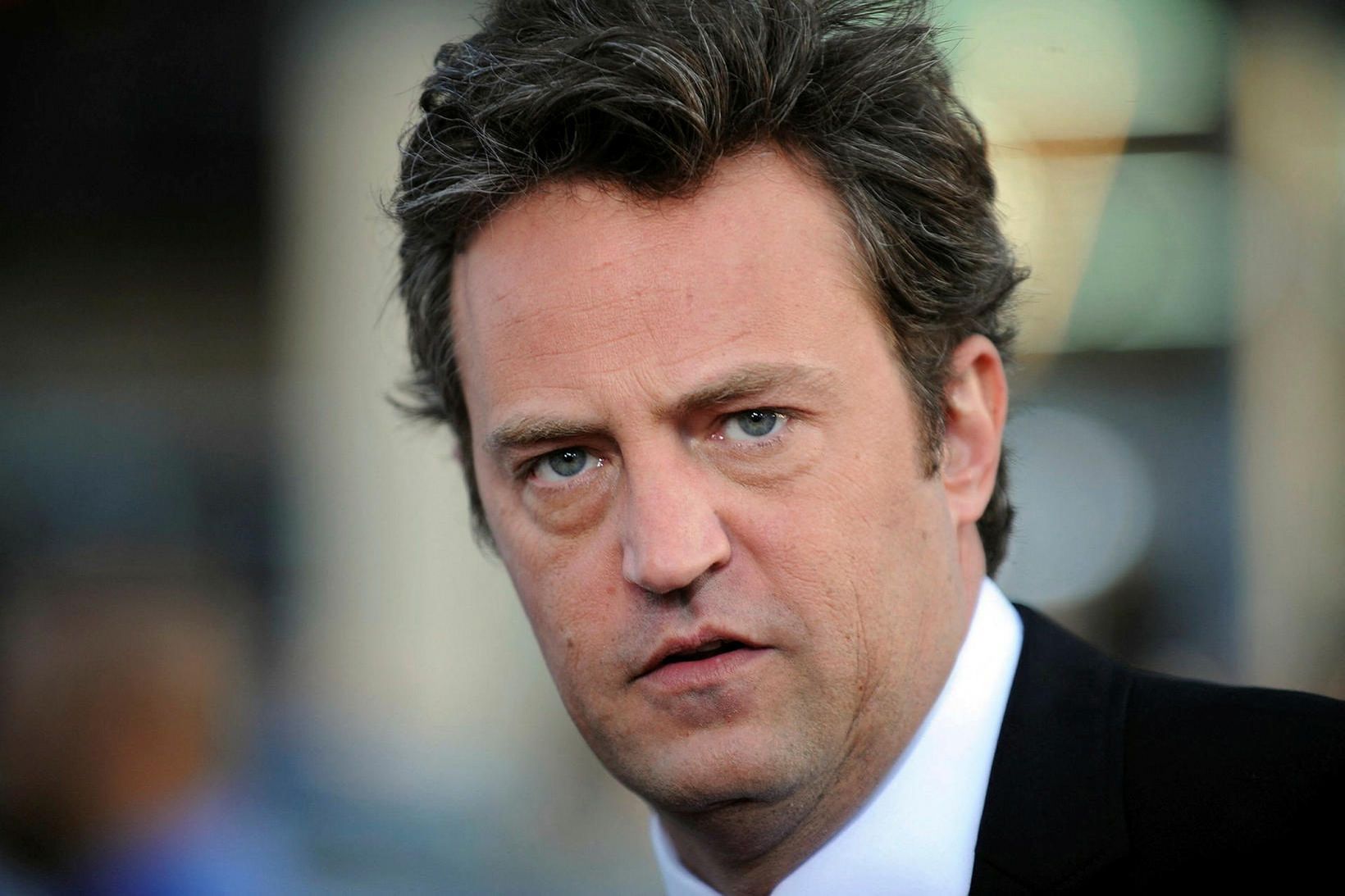 Matthew Perry lést á síðasta ári.