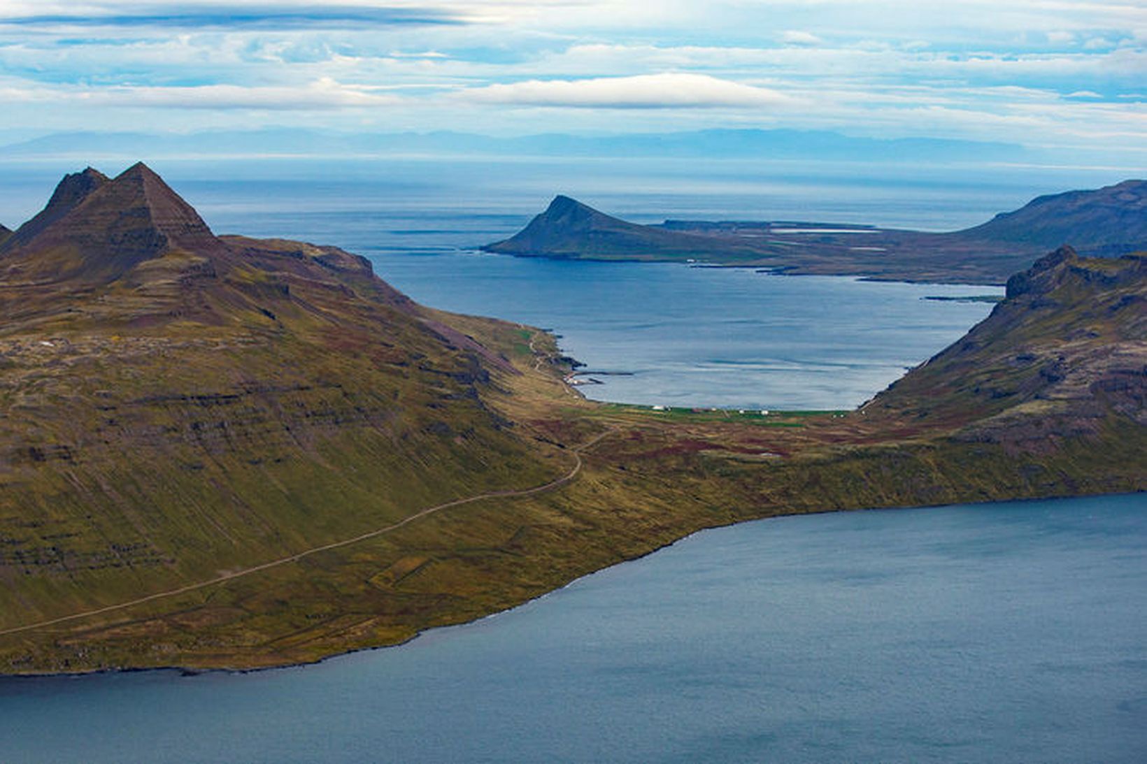 Í Strandasýslu er að finna stærstu ósnortu víðernin á landinu.