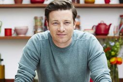 Sjónvarpskokkurinn frægi, Jamie Oliver, gefur út nýja bók.