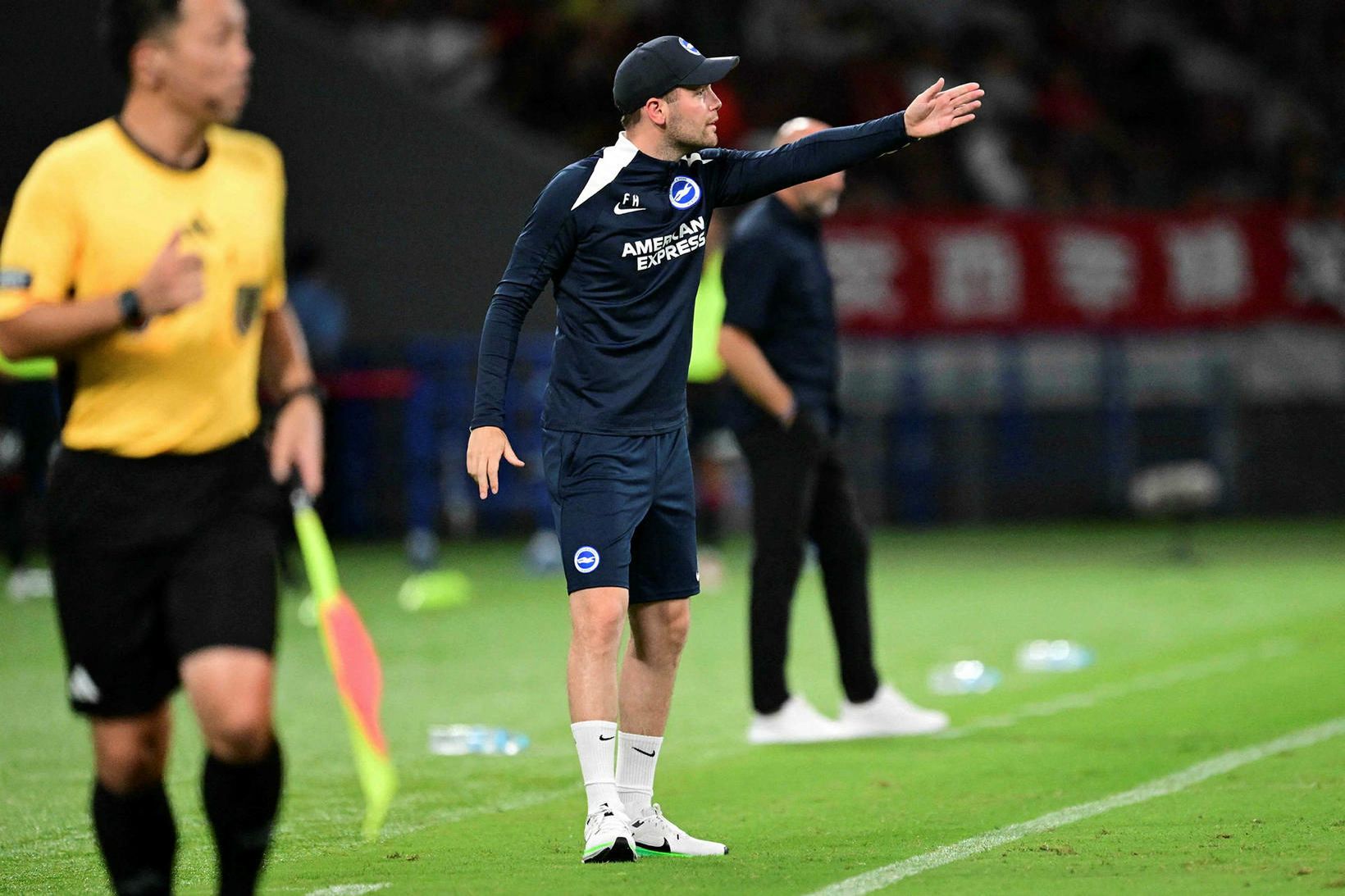 Fabian Hürzeler á hliðarlínunni hjá Brighton.