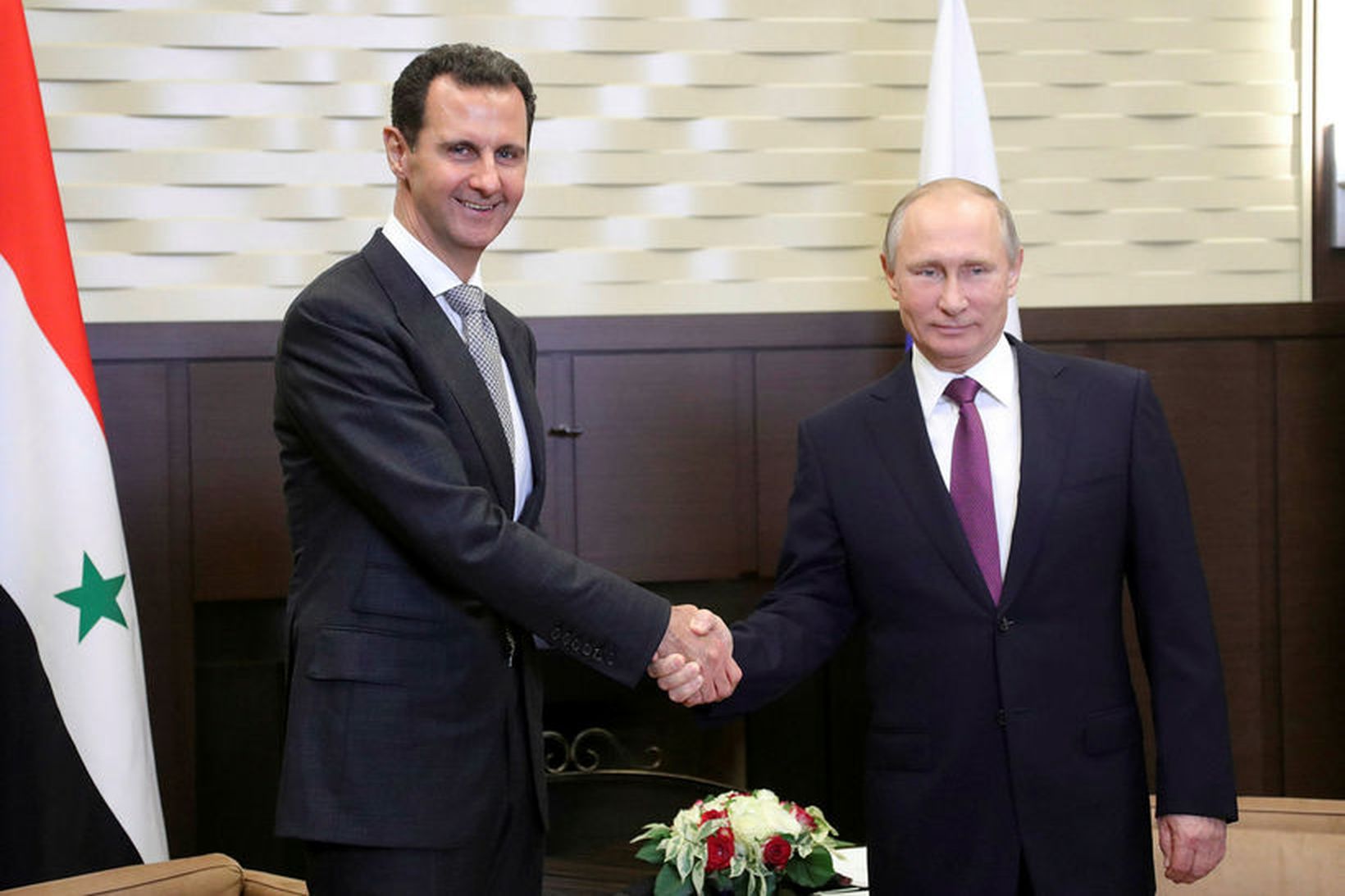 Vladimir Pútín ásamt Bashar al-Assad, forseta Sýrlands.