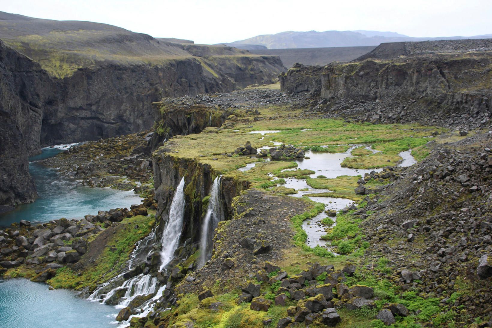 Nafnlaus foss við Sigöldu verður innan þjóðgarðsins.