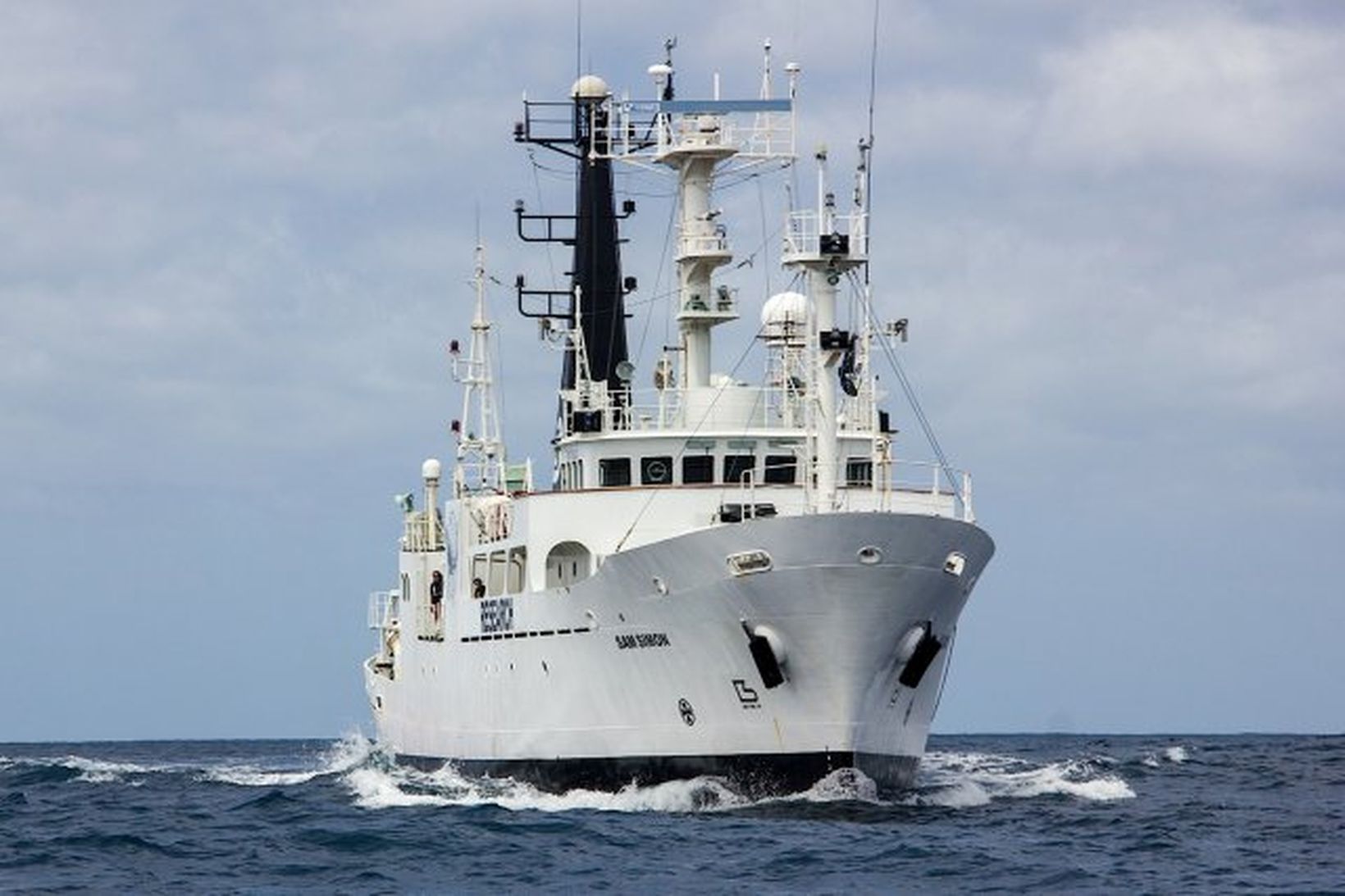 SSS San Simon, eitt af skipum Sea Shepherd samtakanna og …