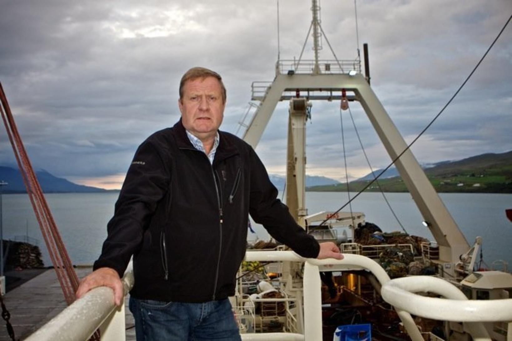 Arngrímur Brynjólfsson skipstjóri var látinn sæta farbanni vegna meintra ólöglegra …