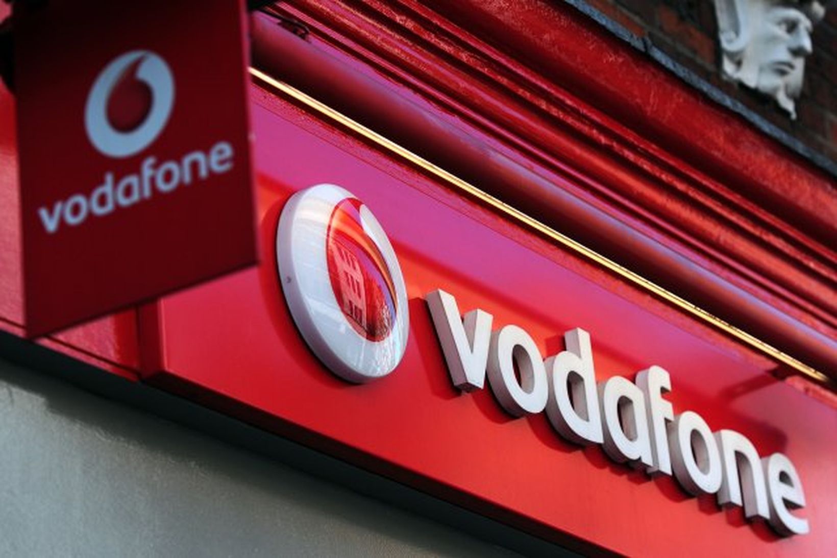 Vodafone hefur samið við Farice um fjarskiptasamband við útlönd næstu …