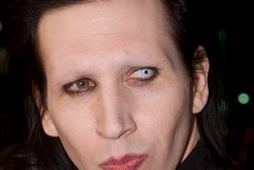 Söngvarinn Marilyn Manson lenti í slagsmálum um helgina.