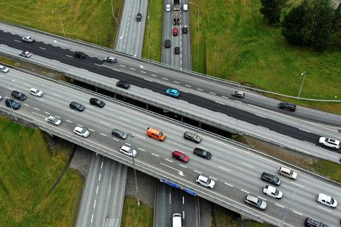 „Það eru hins vegar sveiflur í fjárstreymi á milli ára. Á meðan framkvæmdir eru á …