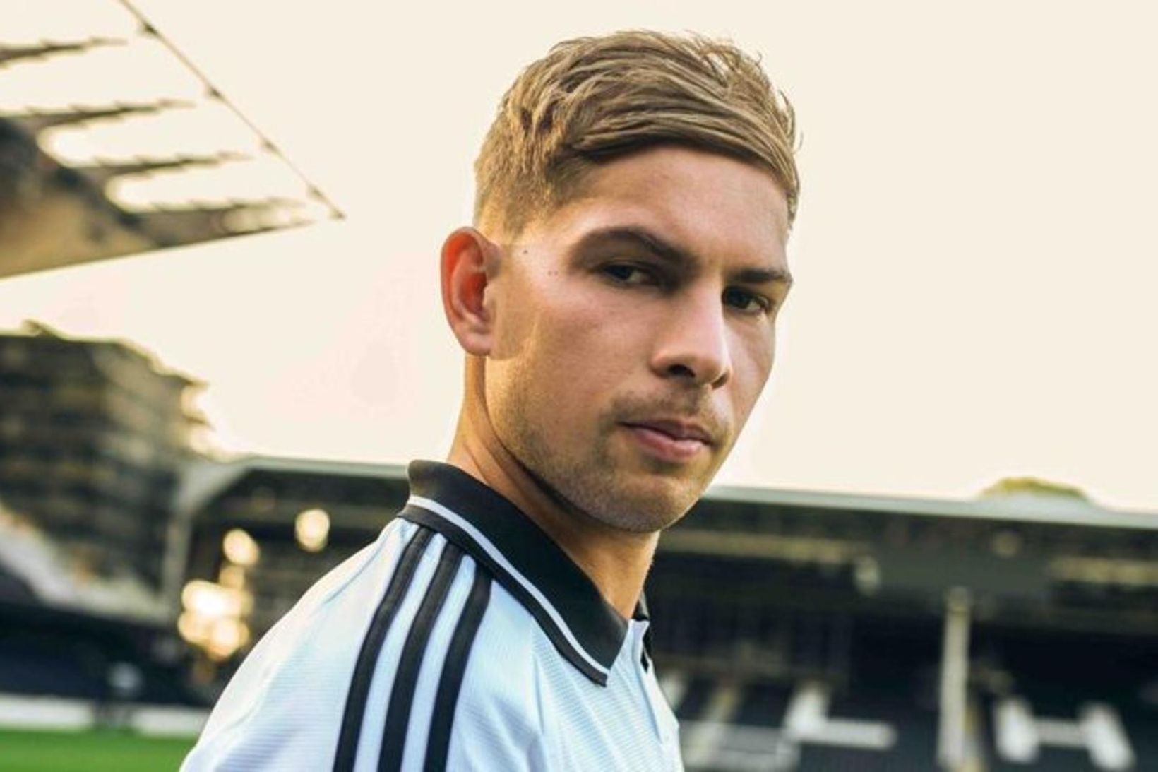 Smith Rowe í treyju Fulham