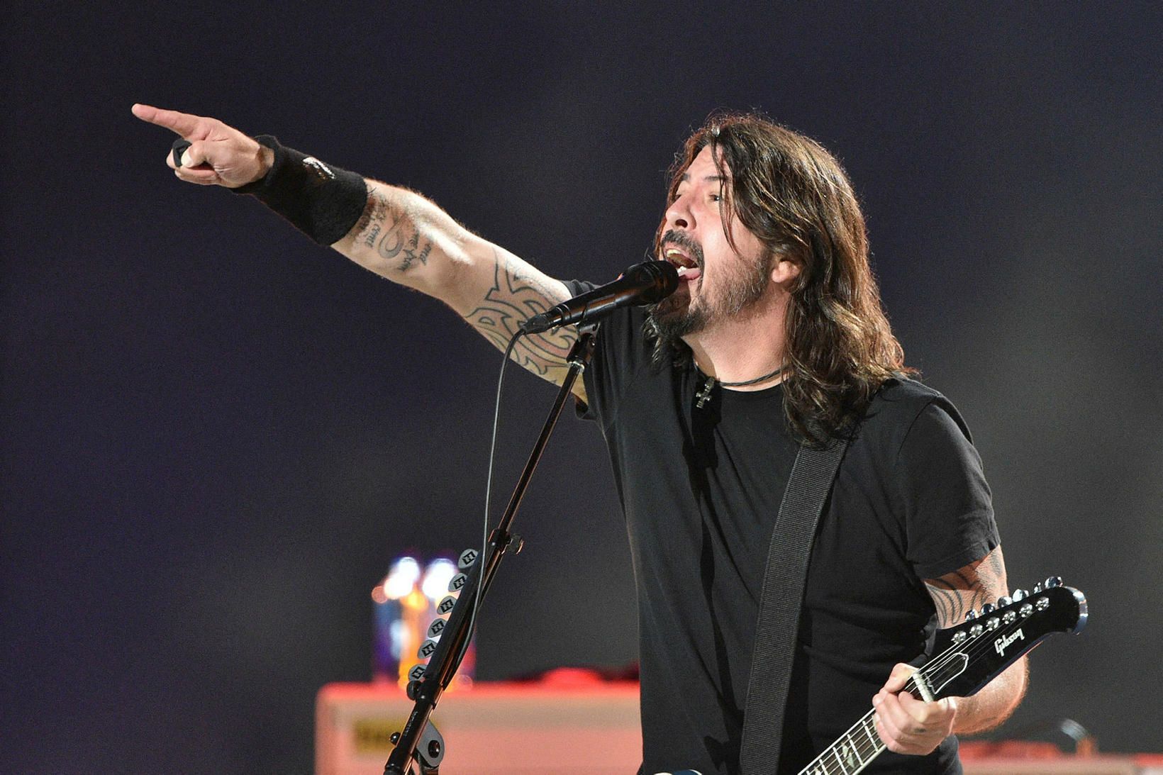 Grohl er búinn að vera giftur eiginkonu sinni síðan árið …