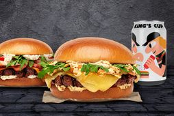 Nú geta gestir Burger King fengið sér nýja tegund af hamborgurum og skolað þeim niður …