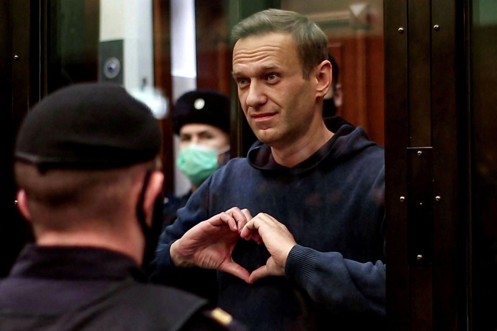 Alexei Navalní við réttarhöldin yfir honum.