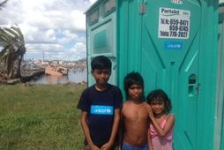 Salernisaðstaða, hreinlætispakkar og hreinlætisgögn eru meðal þeirra hjálpargagna sem UNICEF hefur flutt til Tacloban.