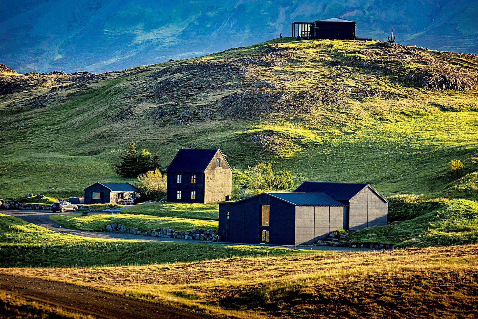 Skúli Mogensen og fjölskylda áforma mikla uppbyggingu í Hvammsvík.