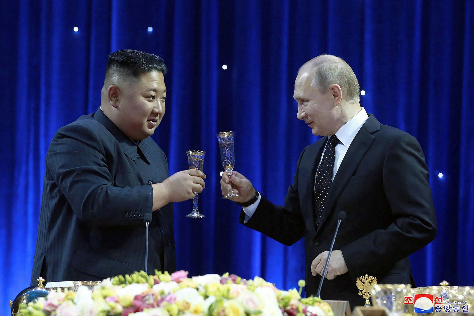 Félagarnir Kim Jong-un og Vladimír Pútín munu funda í vikunni. …