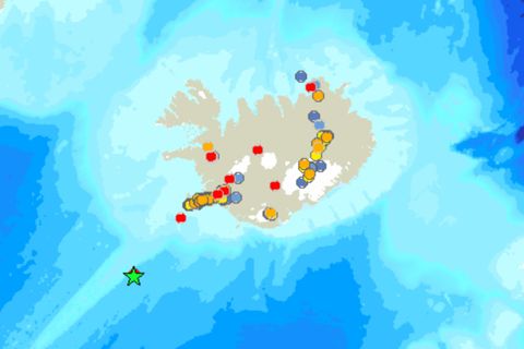 Skjálftarnir urðu á Reykjaneshrygg.